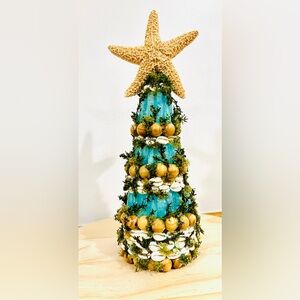 Aurora Quartz and seashell holiday tree